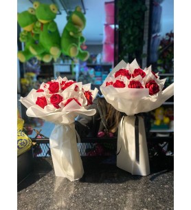 yapay 19 lu gül buketi